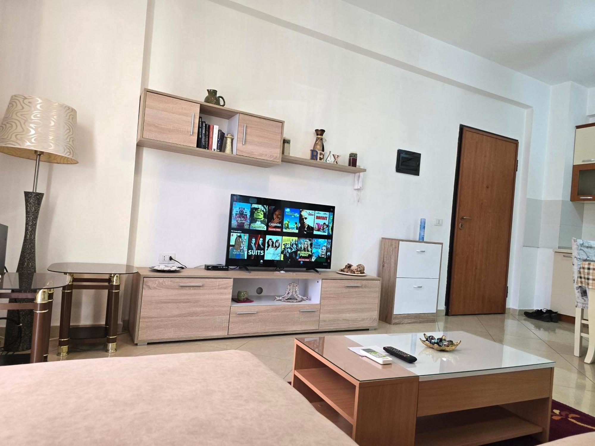 Modern , Quiet , Family Friendly & Fully Furnished Apartment فلورا المظهر الخارجي الصورة
