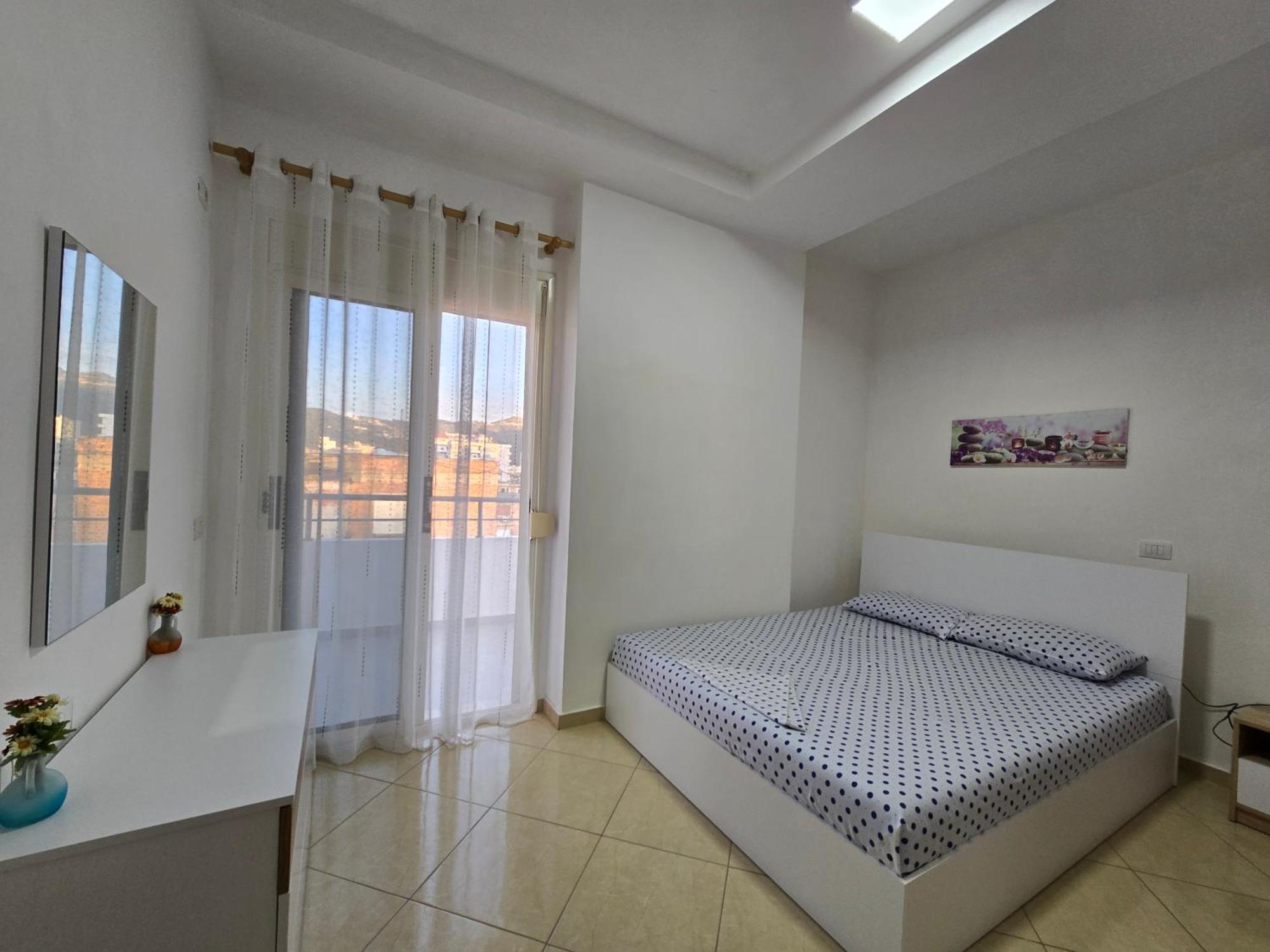 Modern , Quiet , Family Friendly & Fully Furnished Apartment فلورا المظهر الخارجي الصورة