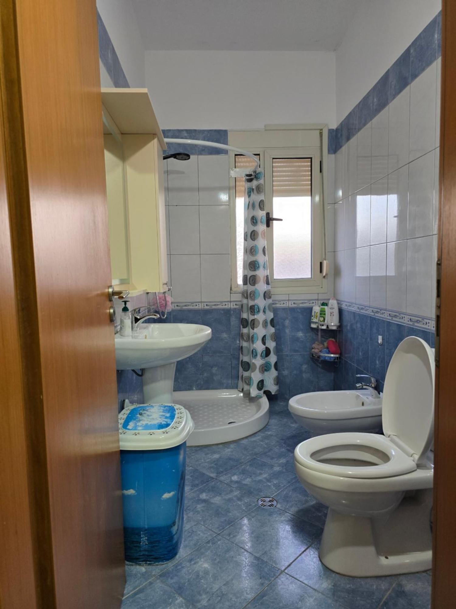 Modern , Quiet , Family Friendly & Fully Furnished Apartment فلورا المظهر الخارجي الصورة